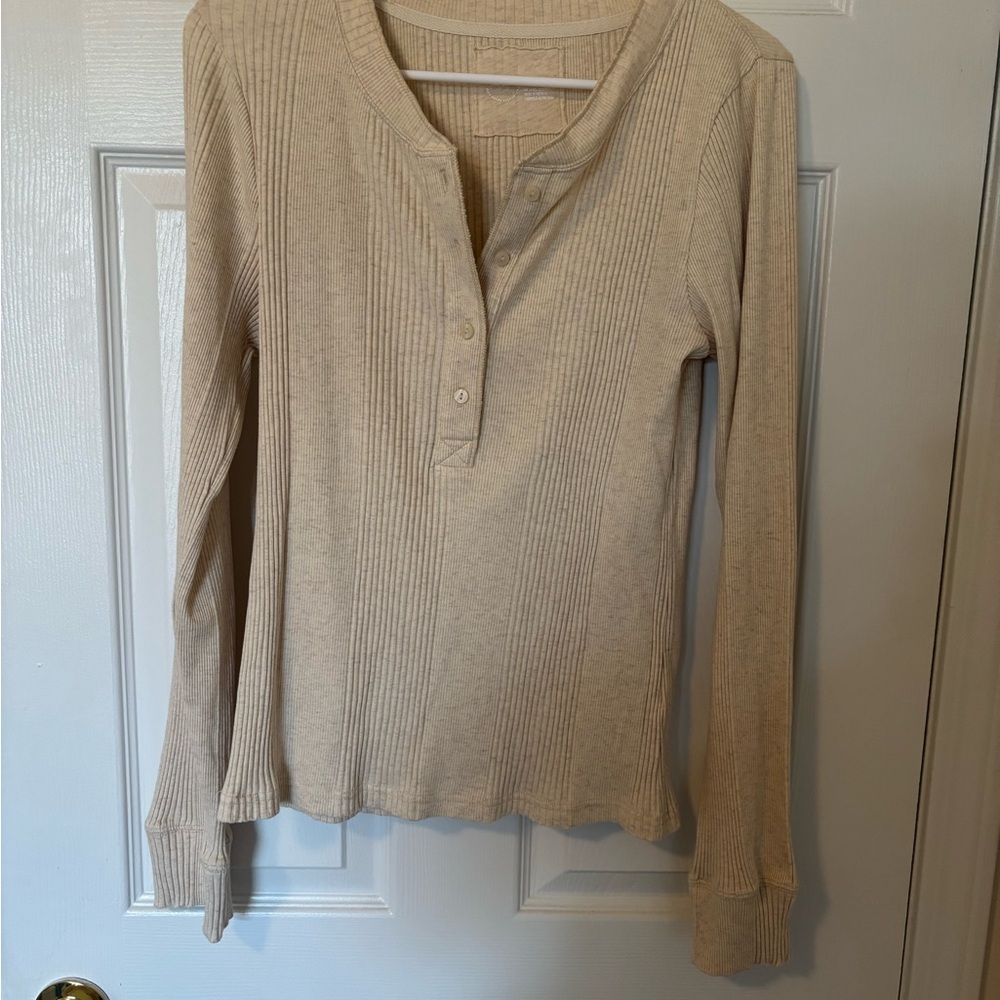 NWT Aerie Women's Cream Ribbed Button Down Long Sleeve XL